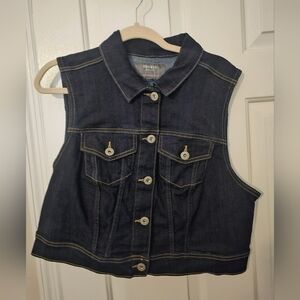 Torrid Dark Blue Denim Vest Nwot
